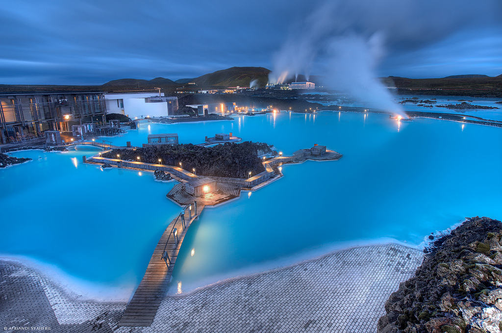 Icelandic Swimming Pools Northern Lights Iceland Aurora Borealis