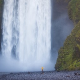 , SOUTH COAST TOUR WITH AN OVERNIGHT STAY IN A BUBBLE