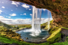 , SOUTH COAST TOUR WITH AN OVERNIGHT STAY IN A BUBBLE
